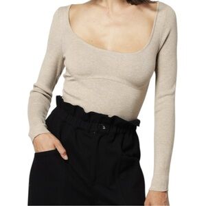 Women’s Pink Rose Sand Slim-Fit Knit Top with Curved Bust Detail SZ M